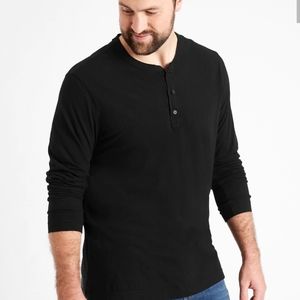 Soft washed Henley T-shirt Like New